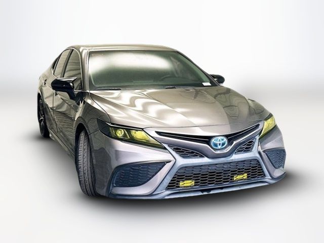 2021 Toyota Camry Hybrid SE