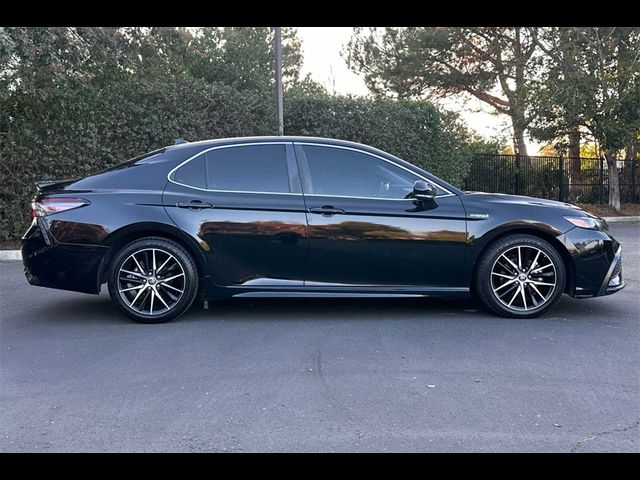 2021 Toyota Camry Hybrid SE