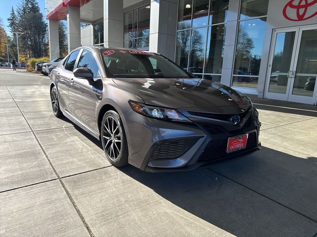 2021 Toyota Camry Hybrid SE