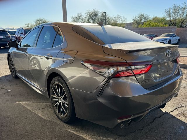 2021 Toyota Camry Hybrid SE