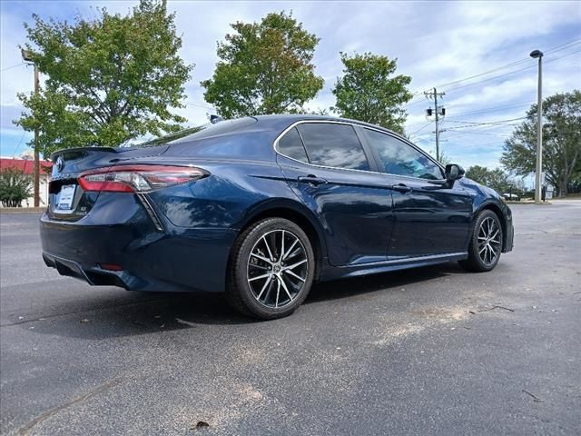 2021 Toyota Camry Hybrid SE