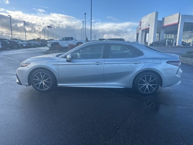 2021 Toyota Camry Hybrid SE