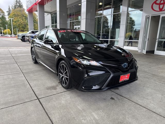 2021 Toyota Camry Hybrid SE