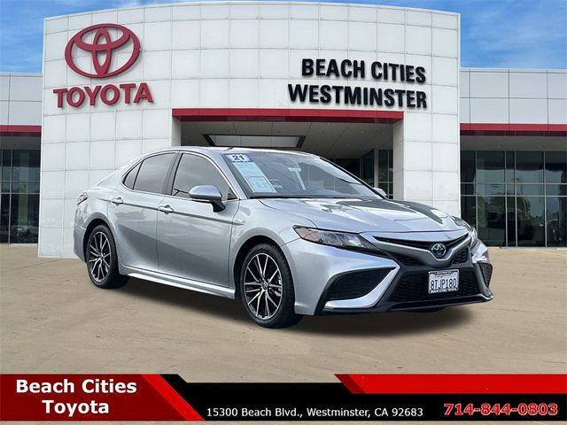 2021 Toyota Camry Hybrid SE