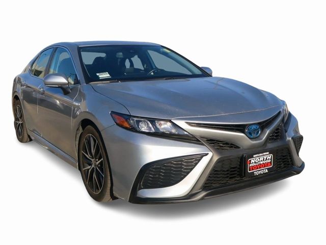 2021 Toyota Camry Hybrid SE