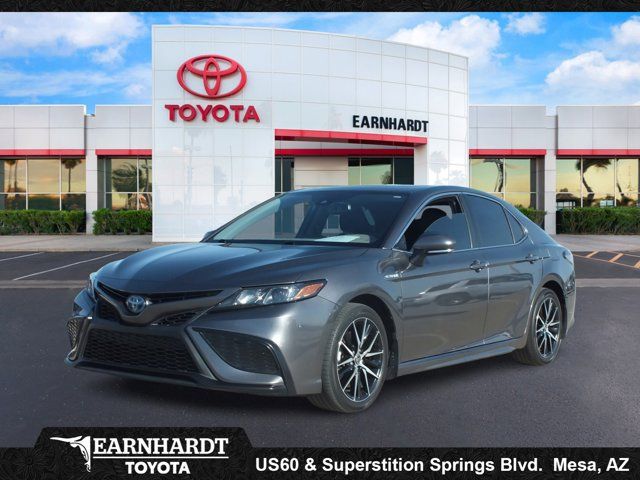 2021 Toyota Camry Hybrid SE