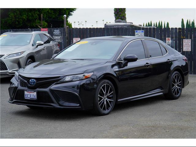 2021 Toyota Camry Hybrid SE