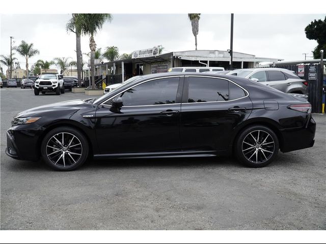 2021 Toyota Camry Hybrid SE