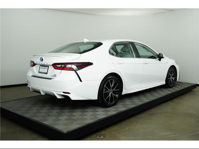 2021 Toyota Camry Hybrid SE