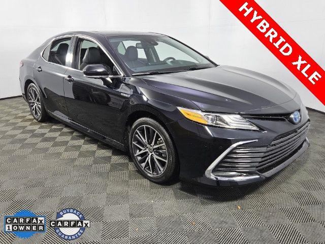 2021 Toyota Camry Hybrid XLE