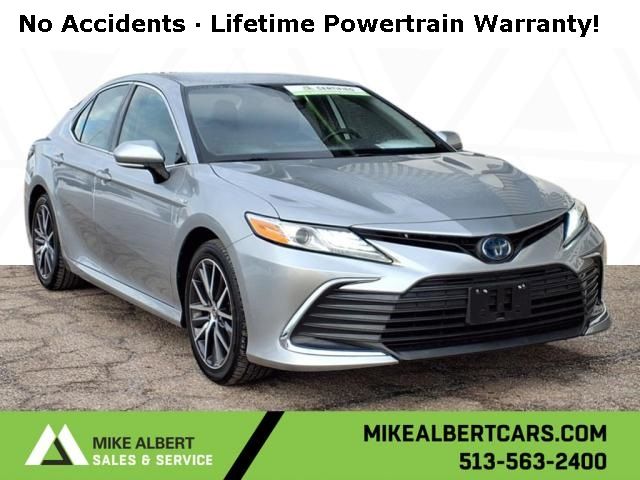 2021 Toyota Camry Hybrid XLE