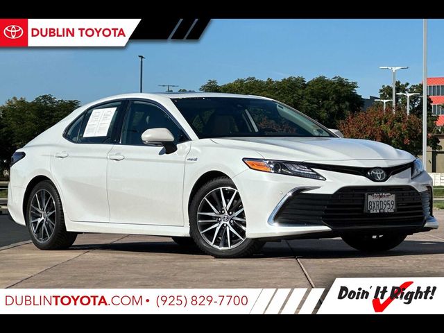 2021 Toyota Camry Hybrid XLE