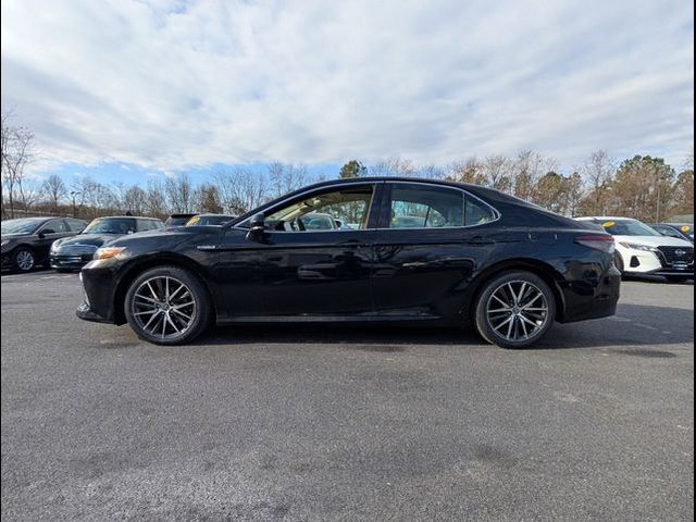 2021 Toyota Camry Hybrid XLE