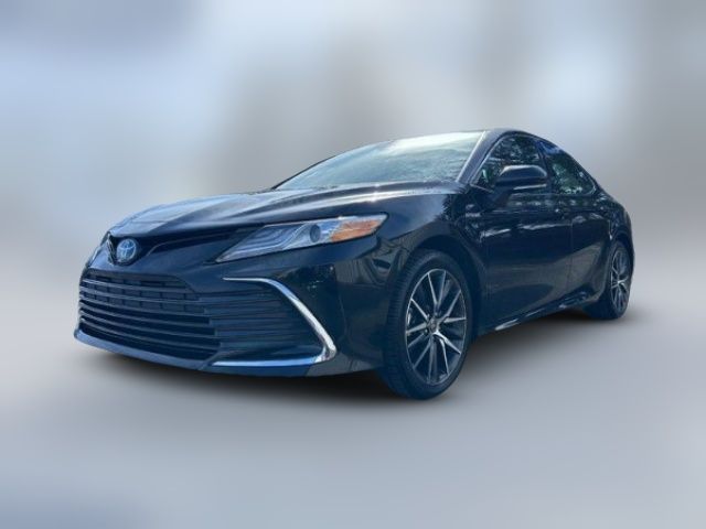 2021 Toyota Camry Hybrid XLE