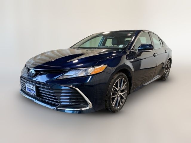 2021 Toyota Camry Hybrid XLE