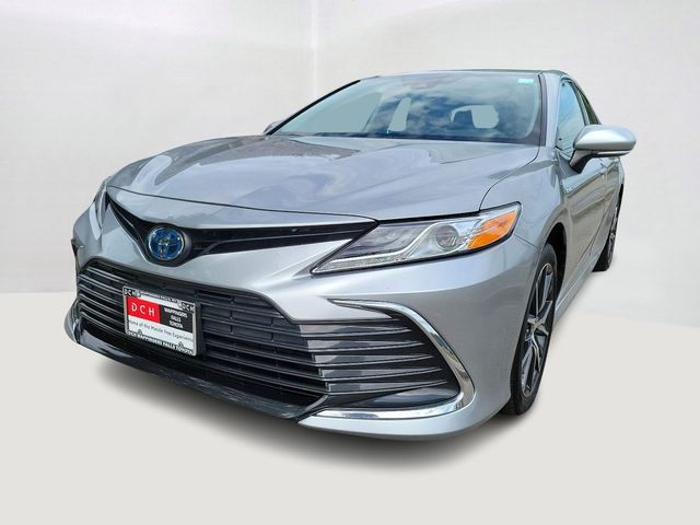 2021 Toyota Camry Hybrid XLE