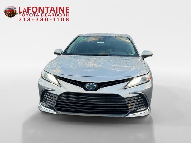 2021 Toyota Camry Hybrid XLE