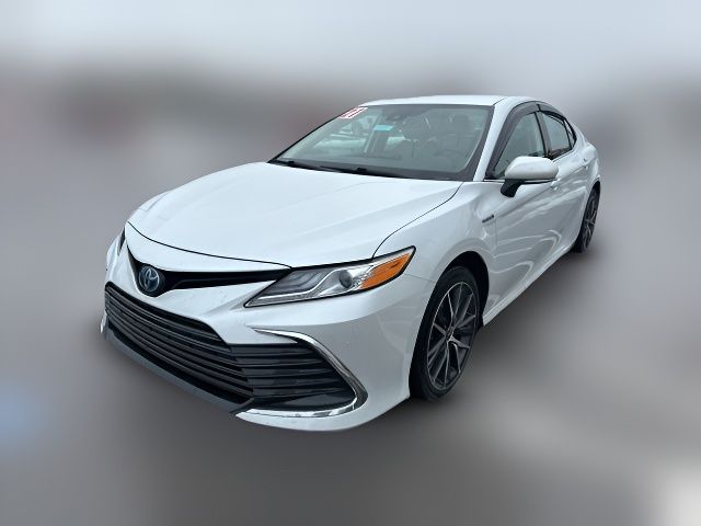 2021 Toyota Camry Hybrid XLE