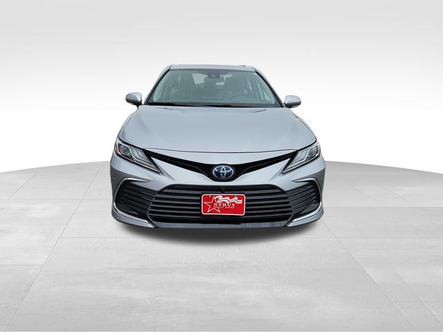 2021 Toyota Camry Hybrid XLE