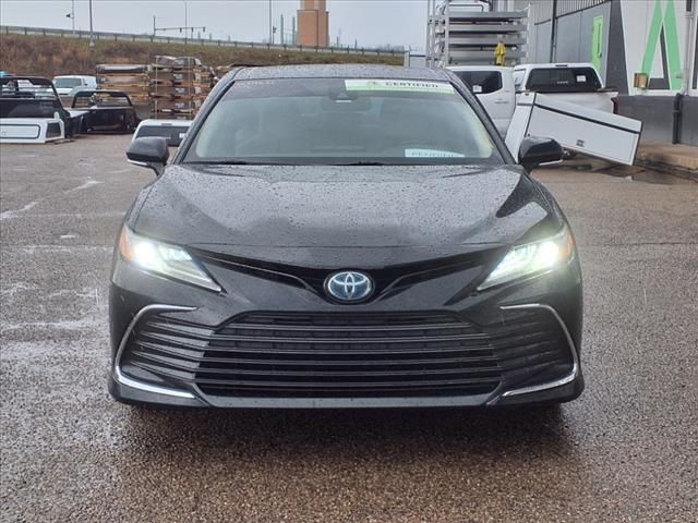 2021 Toyota Camry Hybrid XLE