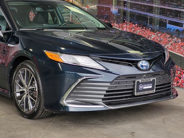 2021 Toyota Camry Hybrid XLE