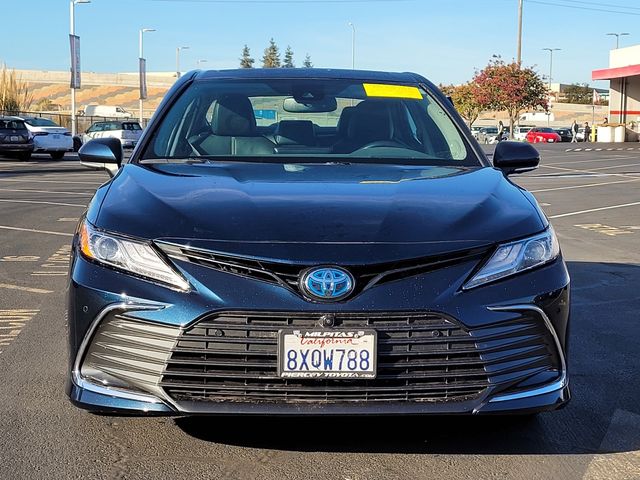 2021 Toyota Camry Hybrid XLE