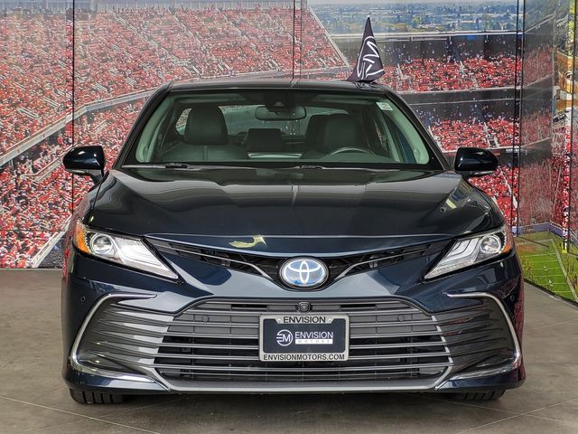 2021 Toyota Camry Hybrid XLE