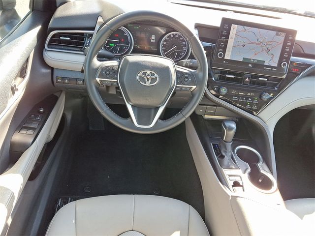 2021 Toyota Camry Hybrid XLE