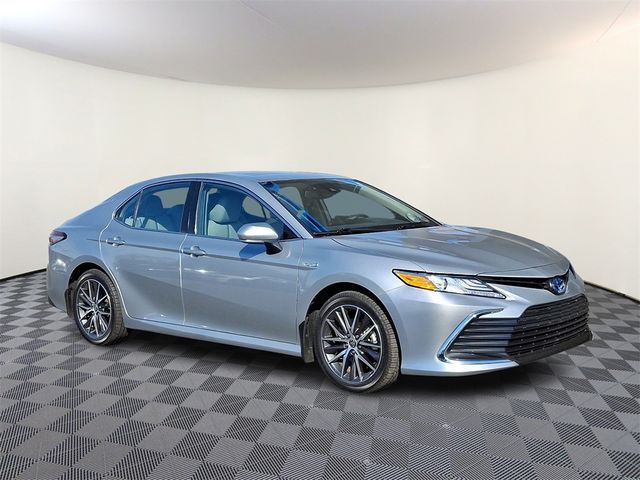 2021 Toyota Camry Hybrid XLE