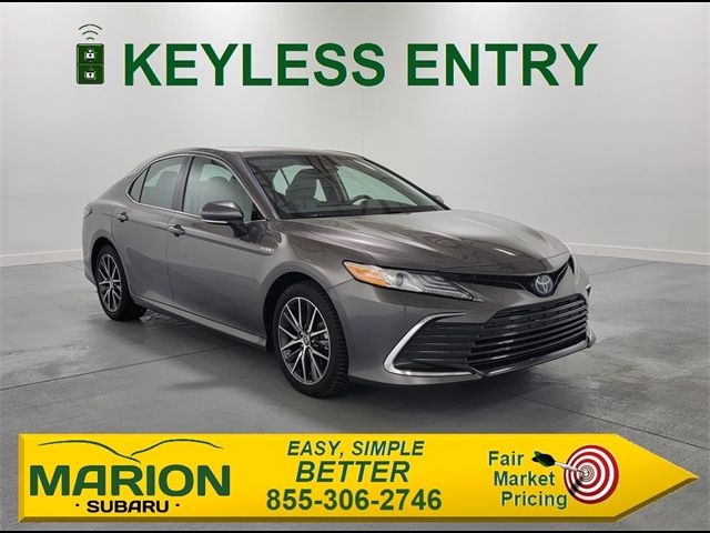 2021 Toyota Camry Hybrid XLE