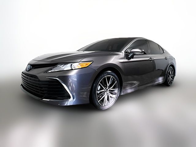 2021 Toyota Camry Hybrid XLE