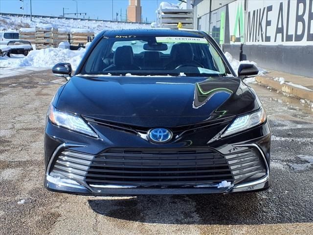 2021 Toyota Camry Hybrid XLE