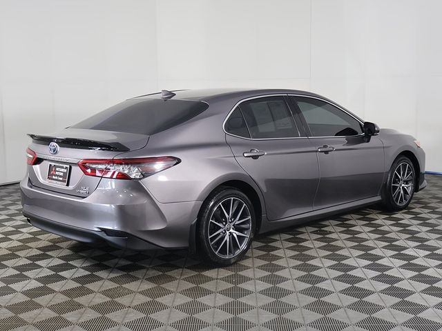 2021 Toyota Camry Hybrid XLE