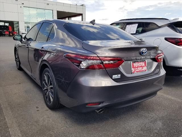 2021 Toyota Camry Hybrid XLE