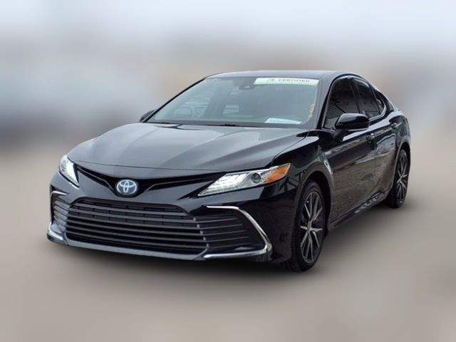 2021 Toyota Camry Hybrid XLE