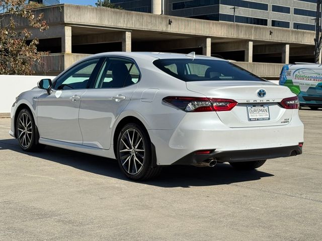 2021 Toyota Camry Hybrid XLE