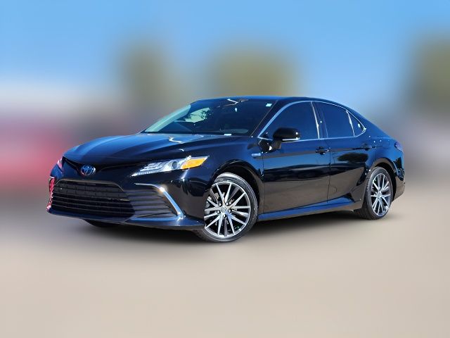 2021 Toyota Camry Hybrid XLE