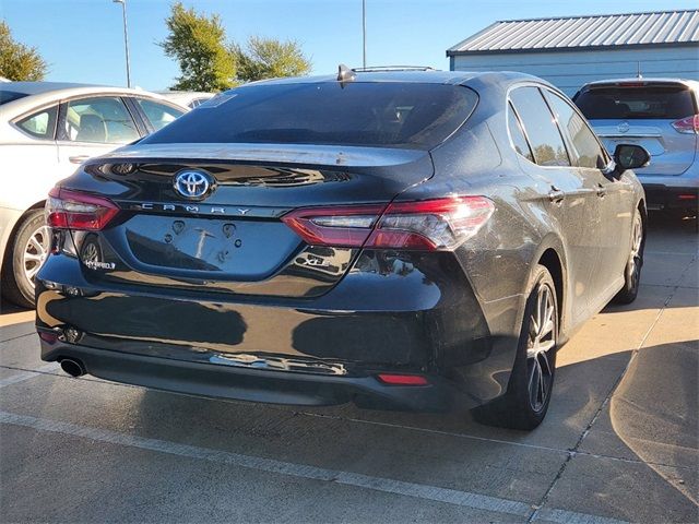 2021 Toyota Camry Hybrid XLE