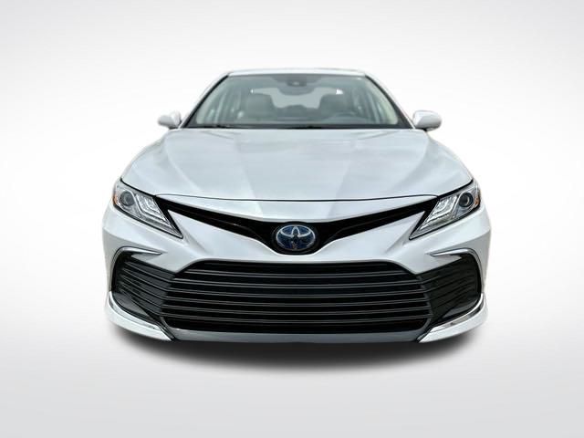 2021 Toyota Camry Hybrid XLE