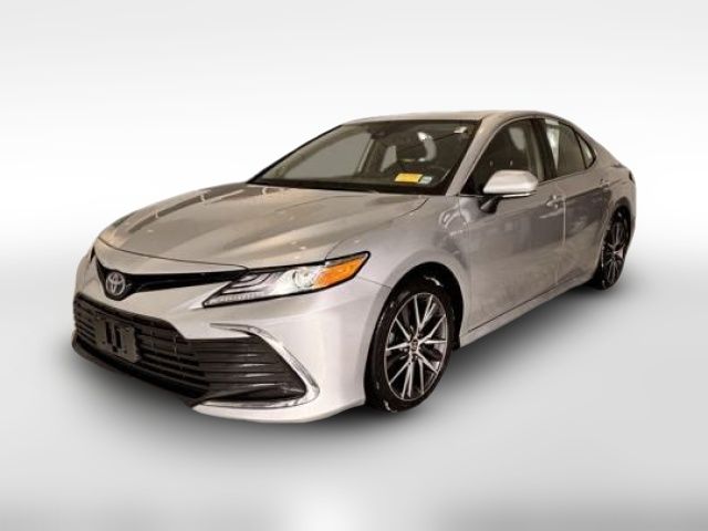 2021 Toyota Camry Hybrid XLE