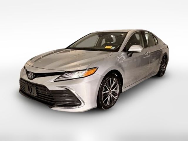 2021 Toyota Camry Hybrid XLE