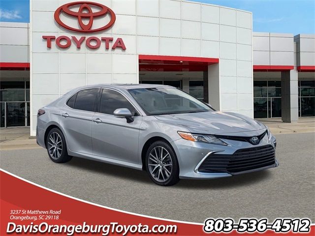 2021 Toyota Camry Hybrid XLE