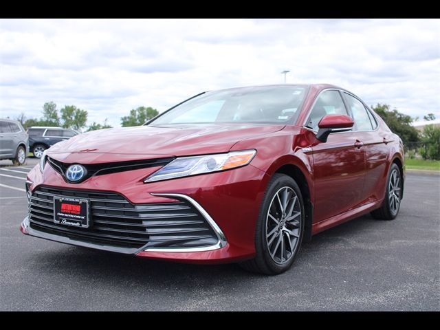 2021 Toyota Camry Hybrid XLE