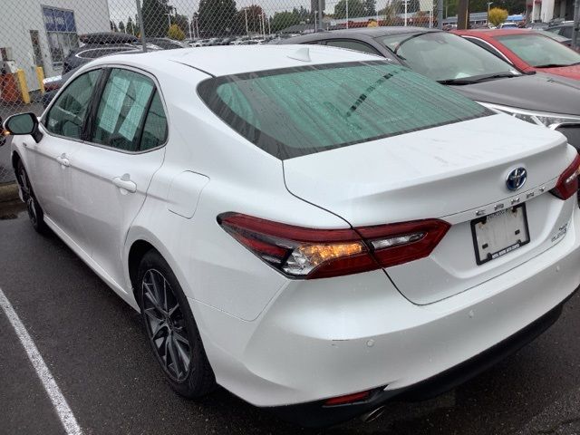 2021 Toyota Camry Hybrid XLE