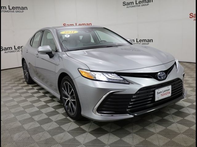 2021 Toyota Camry Hybrid XLE