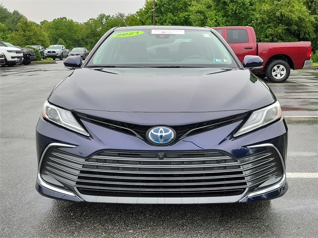 2021 Toyota Camry Hybrid XLE