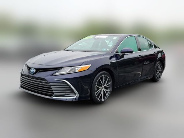 2021 Toyota Camry Hybrid XLE