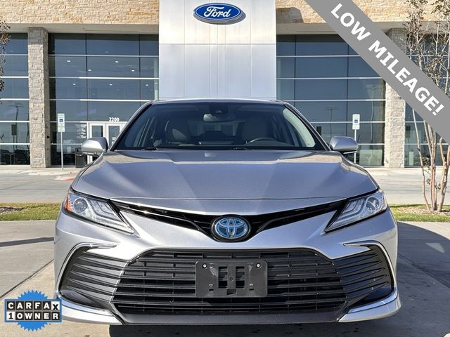 2021 Toyota Camry Hybrid XLE