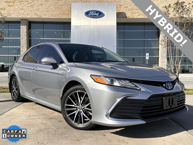 2021 Toyota Camry Hybrid XLE