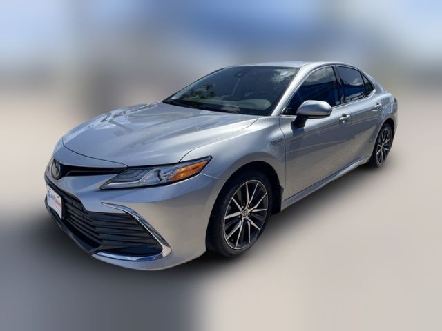 2021 Toyota Camry Hybrid XLE